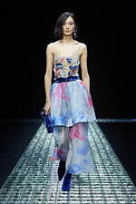 エンポリオ アルマーニ 2024年秋冬ウィメンズコレクション - 夜、あるいは光との対話｜写真61