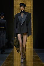 ドルチェ＆ガッバーナ 2024年秋冬ウィメンズコレクション - タキシード──身体と官能｜写真3