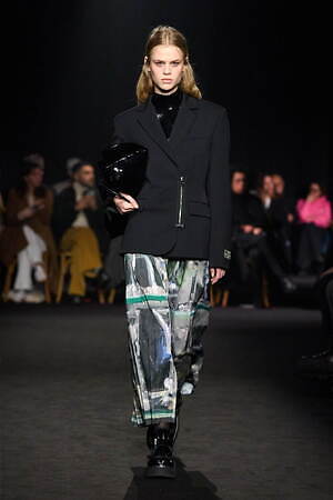 エムエスジーエム(MSGM) 2024-25年秋冬ウィメンズコレクション  - 写真23