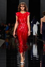 スポーツマックス 2024-25年秋冬コレクション - 美しくも退廃的なディーバに思いを馳せて｜写真23