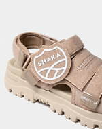 ビューティフルピープル×シャカのサンダル、マジックテープのアッパー＆カスタム可能なロゴワッペン｜写真10