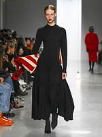 CFCL 2024-25年秋冬コレクション - 日々の抑揚の中でリズムを生み出す｜写真19