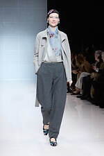 ジョルジオ アルマーニ 2024年秋冬ウィメンズコレクション - 冬の花に託す希望｜写真5