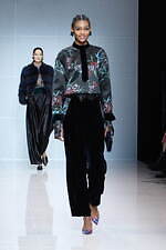 ジョルジオ アルマーニ 2024年秋冬ウィメンズコレクション - 冬の花に託す希望｜写真20