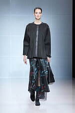 ジョルジオ アルマーニ 2024年秋冬ウィメンズコレクション - 冬の花に託す希望｜写真25