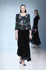 ジョルジオ アルマーニ 2024年秋冬ウィメンズコレクション - 冬の花に託す希望｜写真68