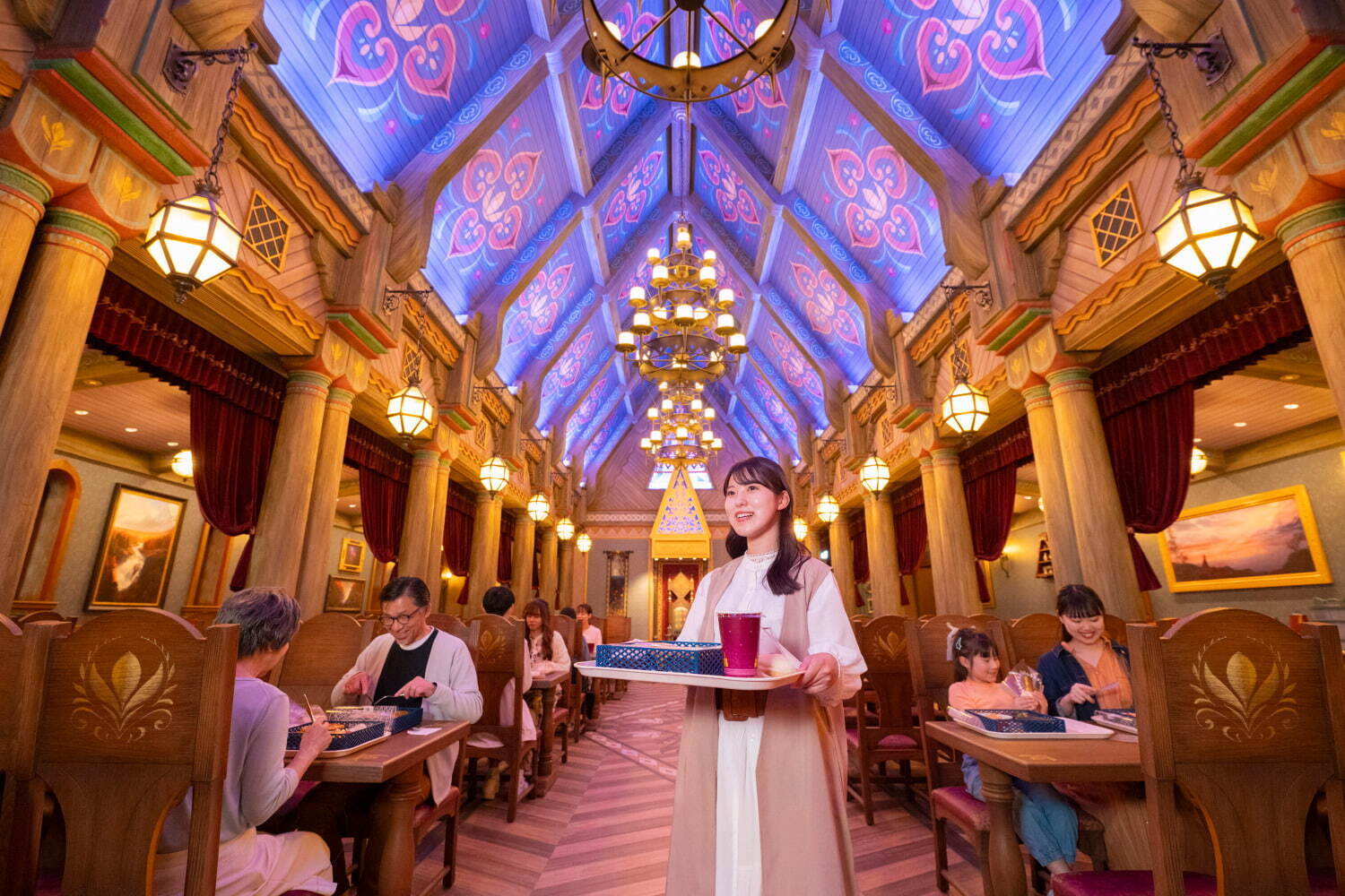 東京ディズニーシー『アナと雪の女王』の新エリアグッズ＆フード、“雪の結晶”輝くキラキラカチューシャ｜写真61