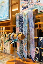 エルメスの新店舗が東京・麻布台ヒルズに誕生、レザーグッズからホームアイテムまでフルラインナップ｜写真32