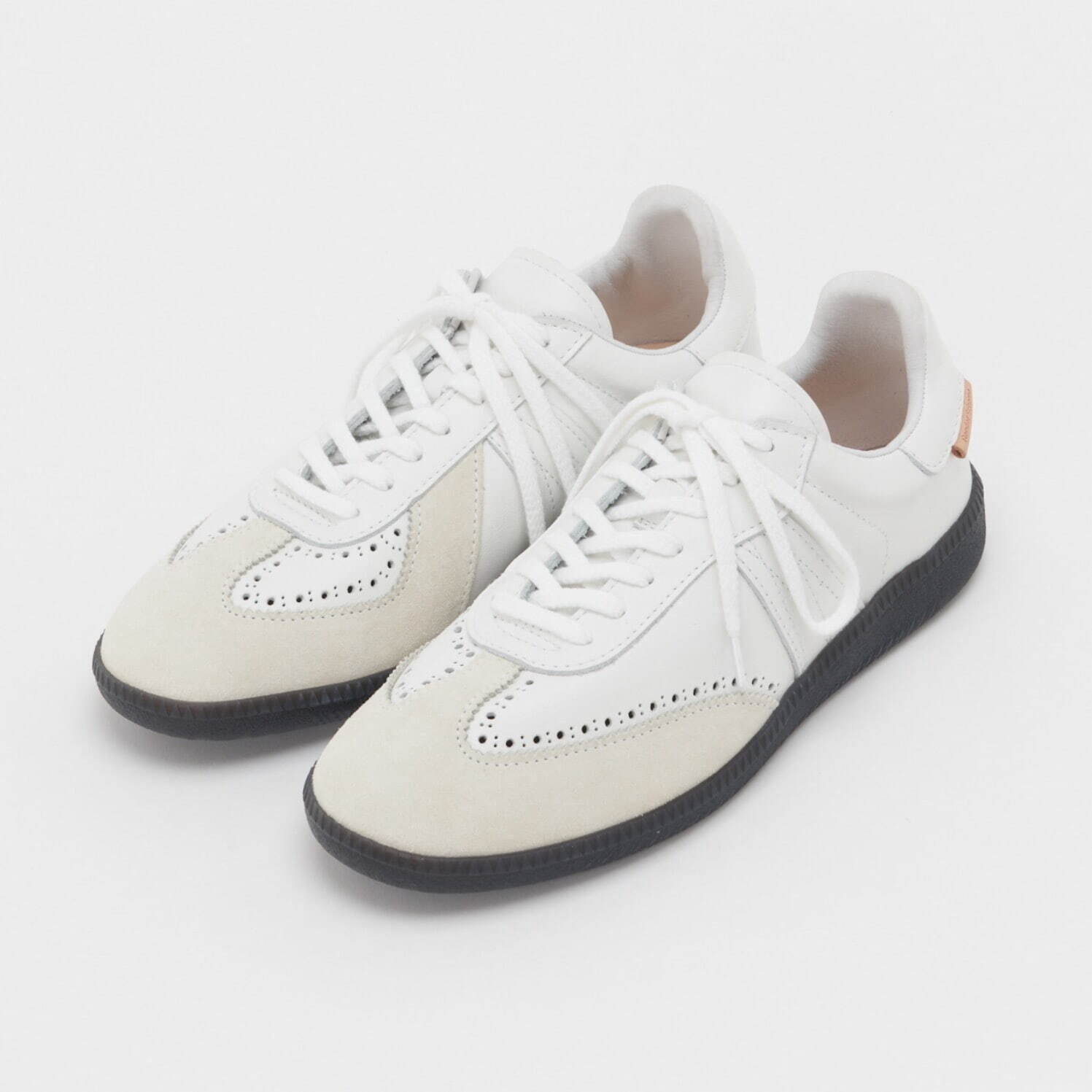 これぞ職人技！Hender Scheme/エンダースキーマの靴の魅力とは