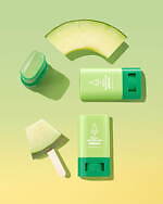 アピュー×ロッテ「スイカバー」「メロンバー」限定デザインのUVスティック、ほんのり甘い香りも再現｜写真5