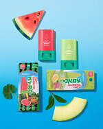 アピュー×ロッテ「スイカバー」「メロンバー」限定デザインのUVスティック、ほんのり甘い香りも再現｜写真1