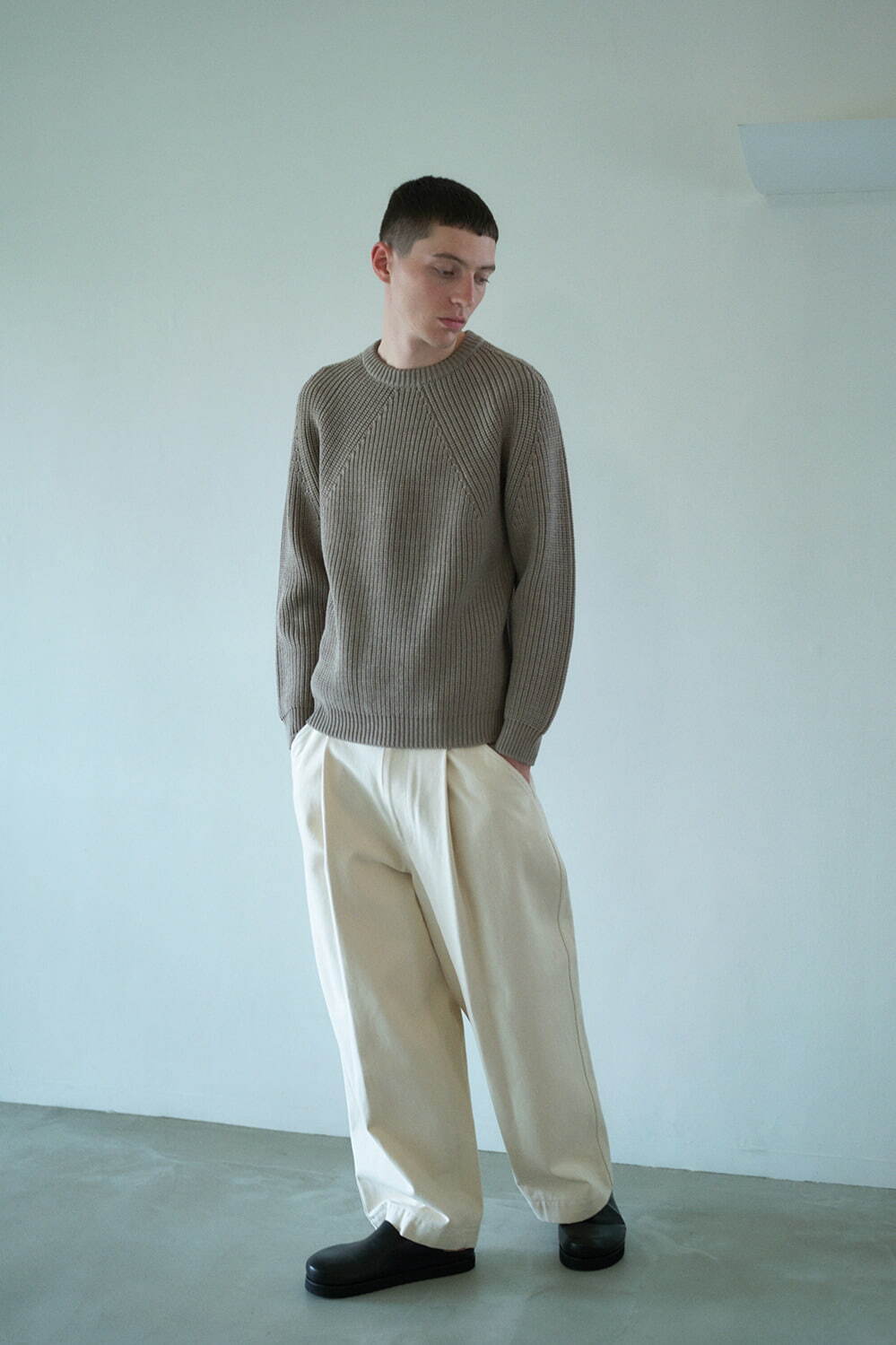 バトナー 2022-23年秋冬｜female ニット／セーター