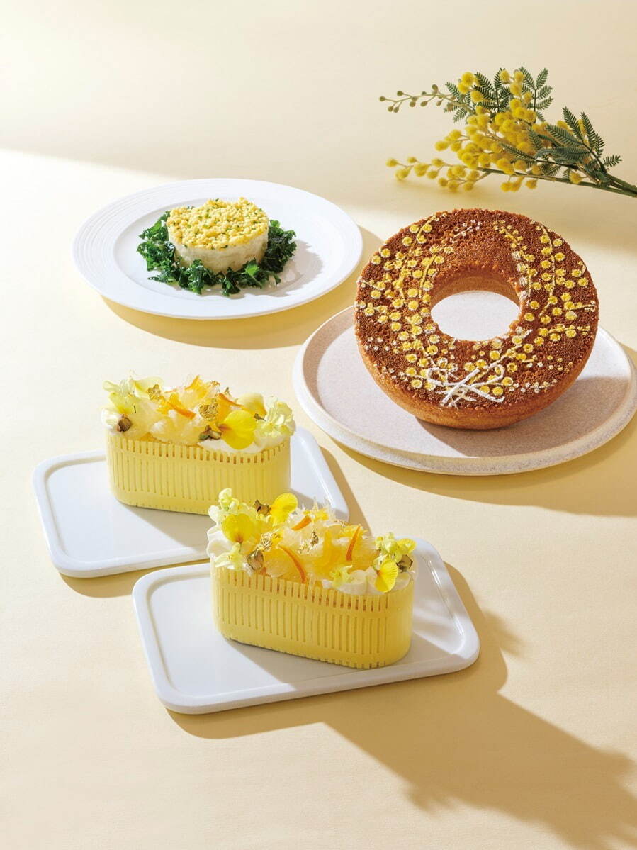 帝国ホテル 東京24年春スイーツ、“ランドセル”型チョコレートケーキ＆ミモザの花着想の柑橘ケーキ｜写真4