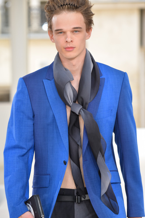 イッセイ ミヤケ メン(ISSEY MIYAKE MEN) 2015年春夏メンズ 
