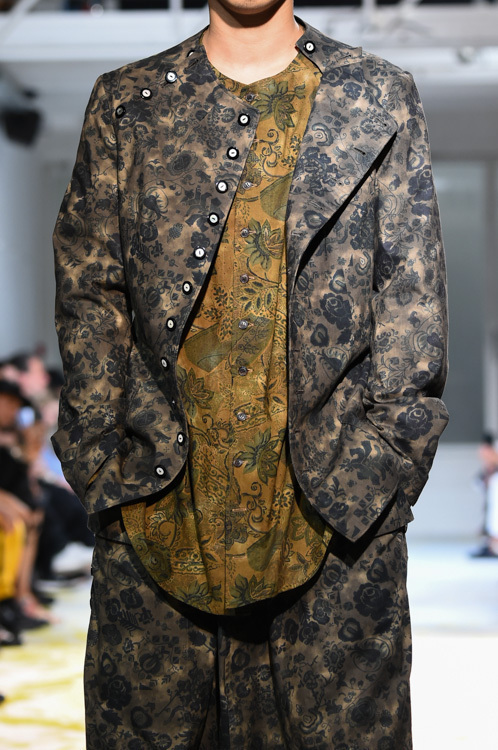 ヨウジヤマモト(Yohji Yamamoto) 2015年春夏メンズコレクション ヨウジヤマモト(Yohji Yamamoto) 2015年春夏メンズコレクション