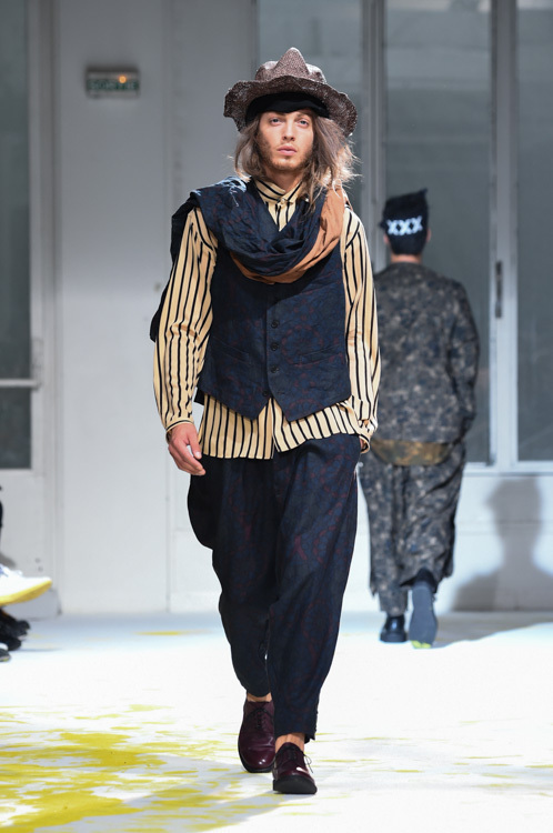 ヨウジヤマモト(Yohji Yamamoto) 2015年春夏メンズコレクション  - 写真15