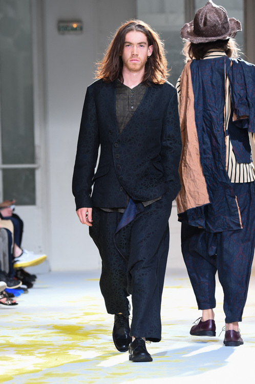 ヨウジヤマモト(Yohji Yamamoto) 2015年春夏メンズコレクション  - 写真18