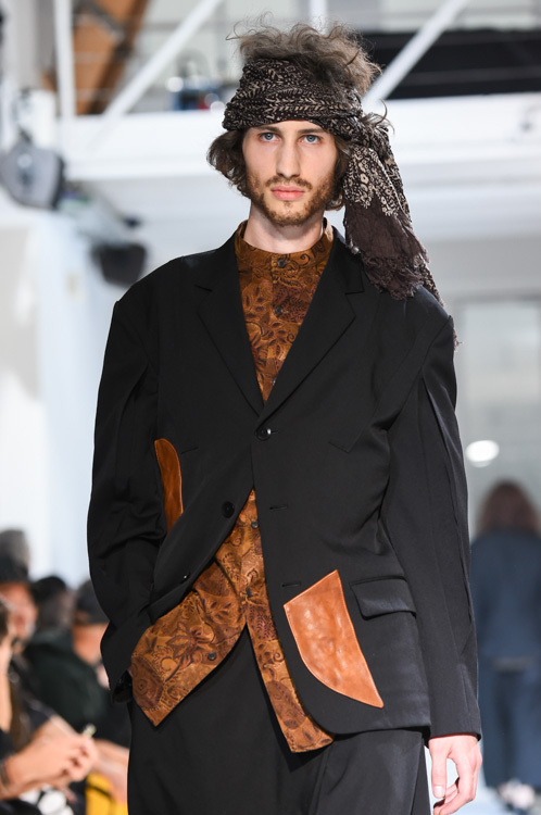 ヨウジヤマモト(Yohji Yamamoto) 2015年春夏メンズコレクション