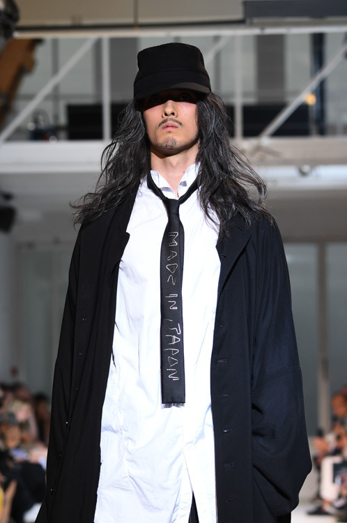 ヨウジヤマモト(Yohji Yamamoto) 2015年春夏メンズコレクション  - 写真23