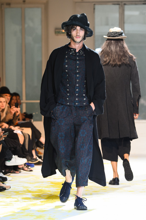 ヨウジヤマモト(Yohji Yamamoto) 2015年春夏メンズコレクション  - 写真49