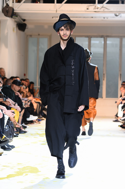 ヨウジヤマモト(Yohji Yamamoto) 2015年春夏メンズコレクション  - 写真74