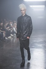 ユリウス 2015年春夏コレクション - 幾何学面で構成された人体｜写真6