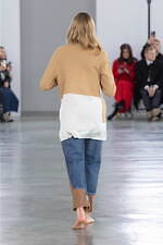 アンダーカバー 2024-25年秋冬ウィメンズコレクション、“いつも通り”の日常着に加える特別感｜写真2