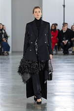 アンダーカバー 2024-25年秋冬ウィメンズコレクション、“いつも通り”の日常着に加える特別感｜写真33