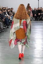 アンダーカバー 2024-25年秋冬ウィメンズコレクション、“いつも通り”の日常着に加える特別感｜写真52