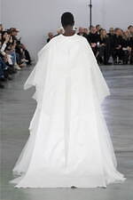 アンダーカバー 2024-25年秋冬ウィメンズコレクション、“いつも通り”の日常着に加える特別感｜写真68