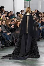 アンダーカバー 2024-25年秋冬ウィメンズコレクション、“いつも通り”の日常着に加える特別感｜写真70