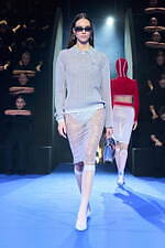 カサブランカ 2024-25年秋冬コレクション、古代ギリシャの神秘と現代性の融合｜写真15