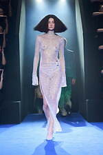 カサブランカ 2024-25年秋冬コレクション、古代ギリシャの神秘と現代性の融合｜写真17