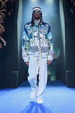 カサブランカ 2024-25年秋冬コレクション、古代ギリシャの神秘と現代性の融合｜写真24