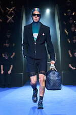 カサブランカ 2024-25年秋冬コレクション、古代ギリシャの神秘と現代性の融合｜写真25