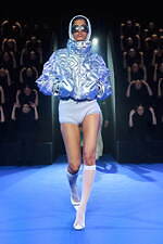 カサブランカ 2024-25年秋冬コレクション、古代ギリシャの神秘と現代性の融合｜写真29