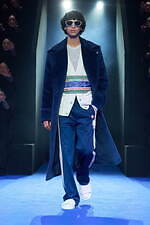 カサブランカ 2024-25年秋冬コレクション、古代ギリシャの神秘と現代性の融合｜写真35