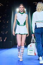 カサブランカ 2024-25年秋冬コレクション、古代ギリシャの神秘と現代性の融合｜写真37