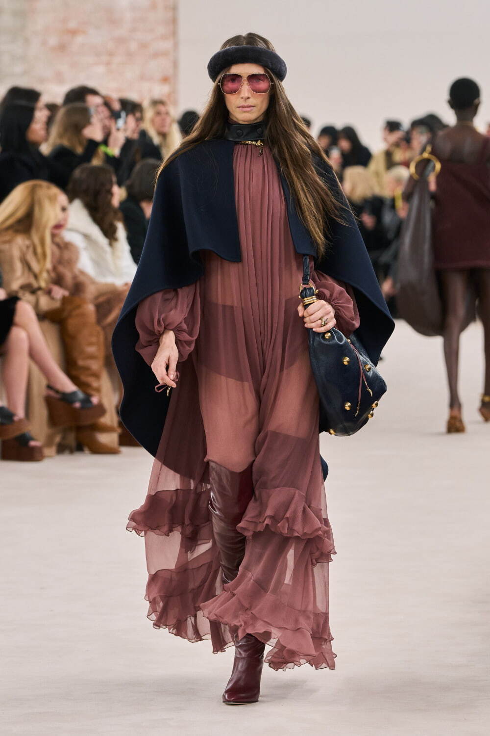 クロエ(Chloé) 2024-25年秋冬ウィメンズコレクション  - 写真22