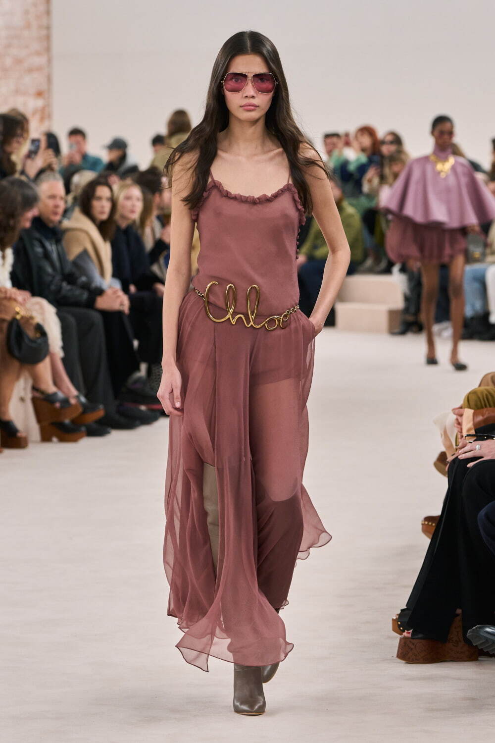 クロエ(Chloé) 2024-25年秋冬ウィメンズコレクション  - 写真46