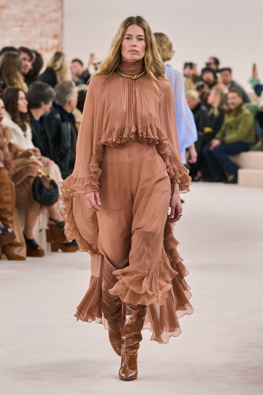 クロエ(Chloé) 2024-25年秋冬ウィメンズコレクション  - 写真53