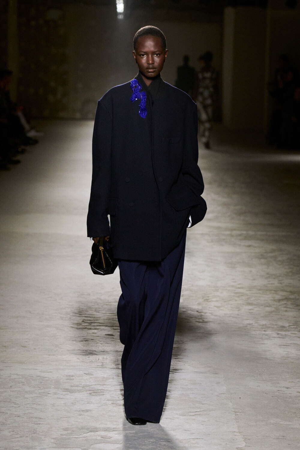 ドリス ヴァン ノッテン(DRIES VAN NOTEN) 2024-25年秋冬ウィメンズコレクション  - 写真41