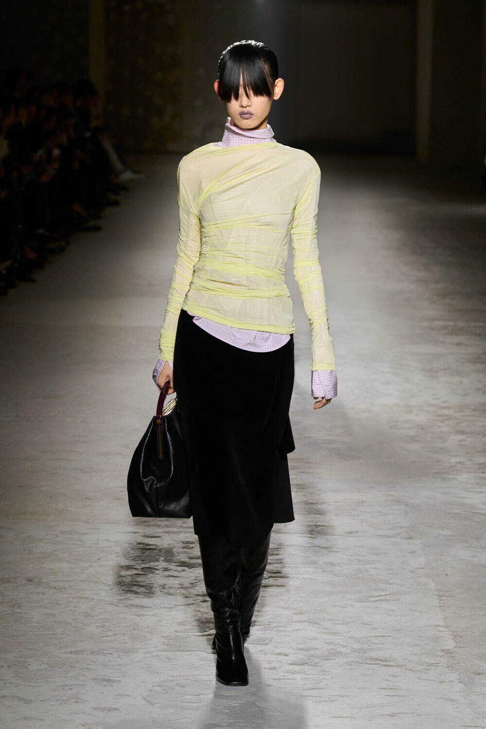 ドリス ヴァン ノッテン(DRIES VAN NOTEN) 2024-25年秋冬ウィメンズコレクション  - 写真63