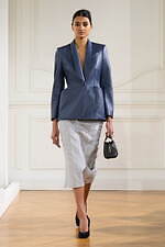 ジバンシィ 2024-25年秋冬ウィメンズコレクション - アーカイブとの対話、劇的なセンシュアリティ｜写真18