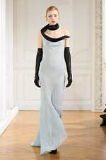 ジバンシィ 2024-25年秋冬ウィメンズコレクション - アーカイブとの対話、劇的なセンシュアリティ｜写真36