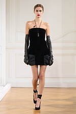 ジバンシィ 2024-25年秋冬ウィメンズコレクション - アーカイブとの対話、劇的なセンシュアリティ｜写真38