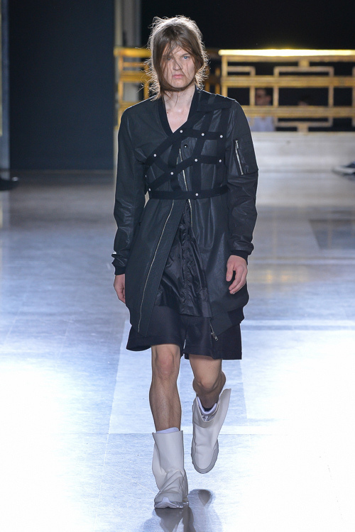 リック・オウエンス(Rick Owens) 2015年春夏メンズコレクション シルエット - 写真31