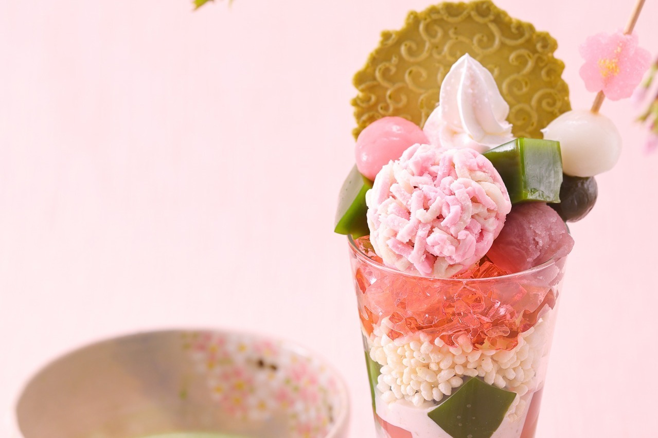 京都・伊藤久右衛門「さくら抹茶パフェ」“華やかな桜”を表現した春限定パフェ、さくら餡＆アイスなど