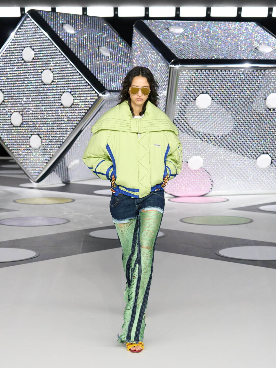 オフ-ホワイト  2024-25年秋冬<span>コレクション</span> - 写真7