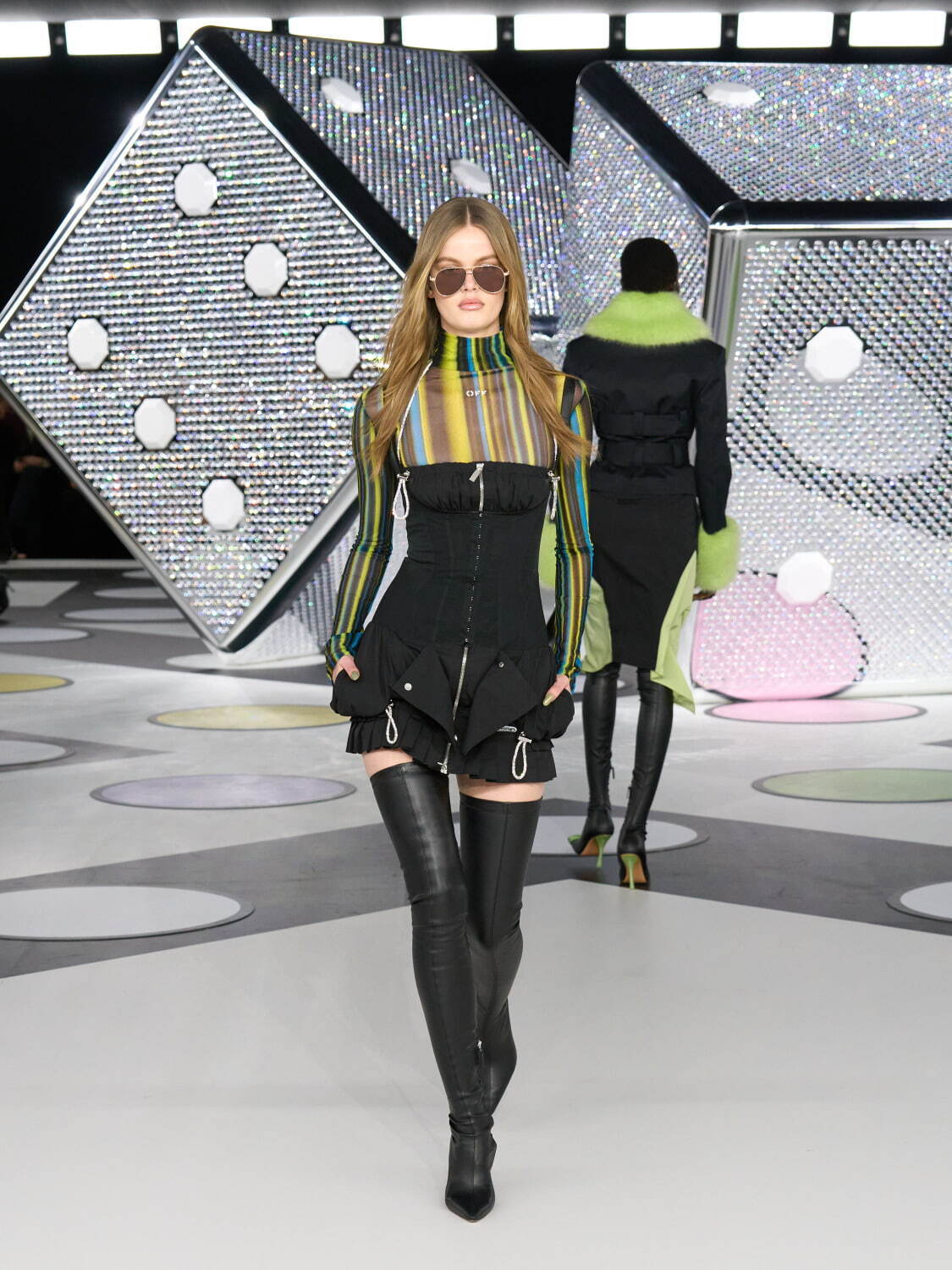 オフ-ホワイト  2024-25年秋冬<span>コレクション</span> - 写真8